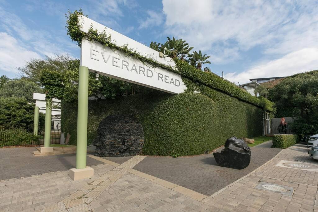 Apartamento Business Traveler Luxroom 20mb Wifi 2km 2 Gautrain