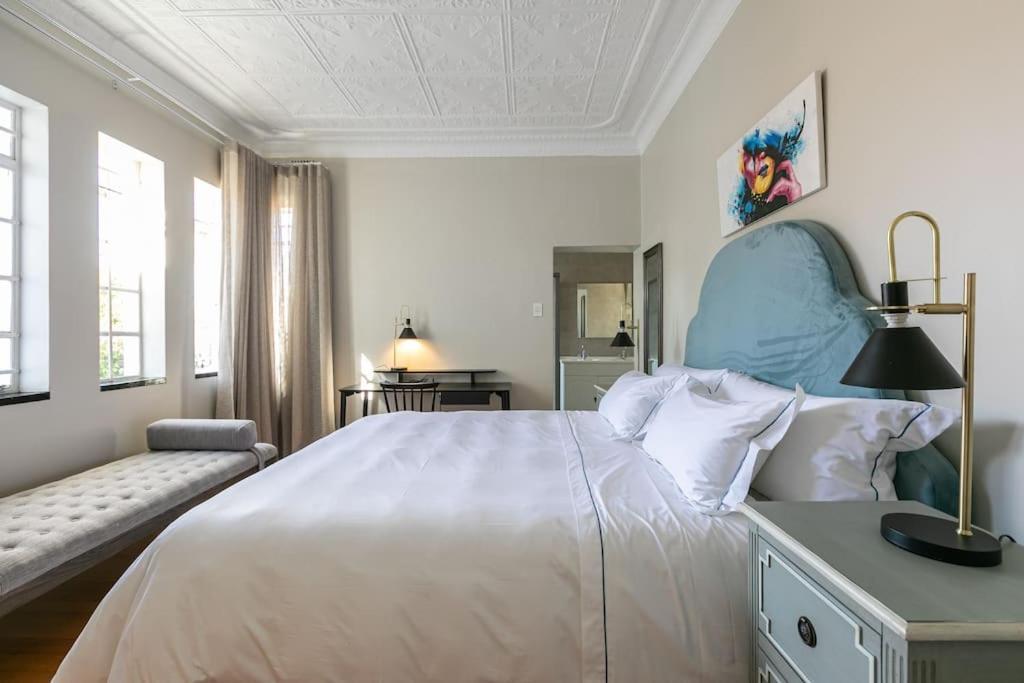 Tranquil & Secure 3bed 2km 2 Emmarentia Dam