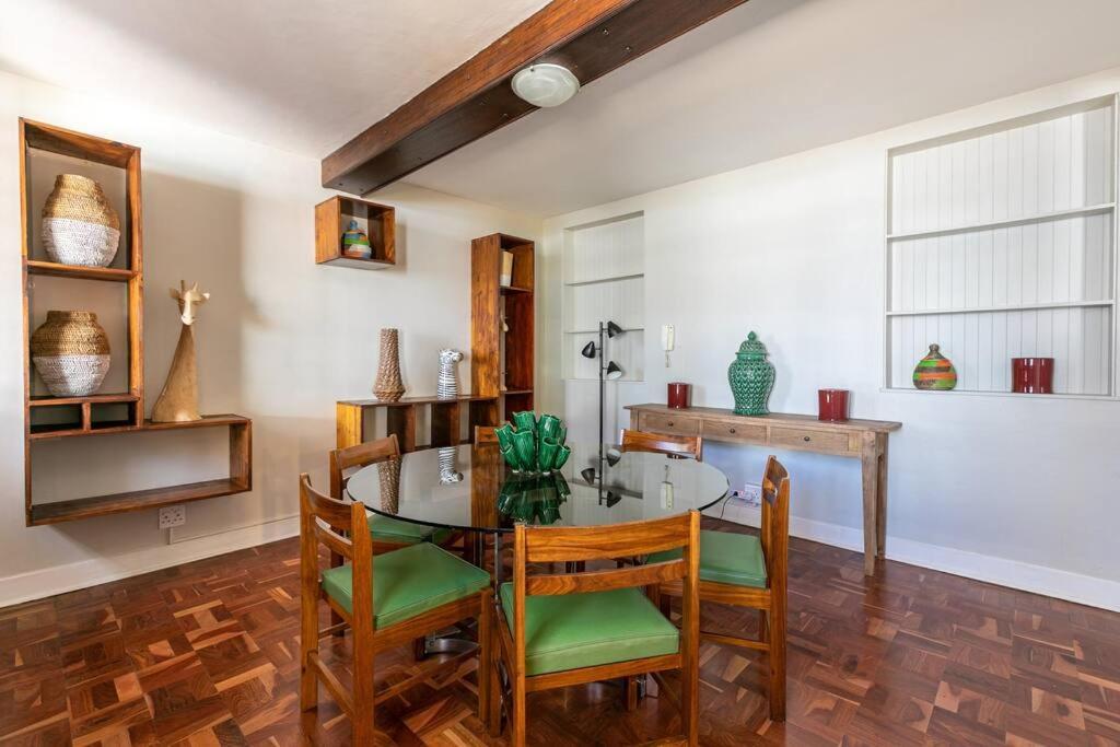 Holiday home Tranquil & Secure 3bed 2km 2 Emmarentia Dam Johannesburg