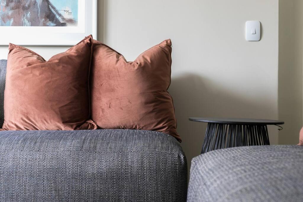 Apartamento Lux 2bed 20mb Wifi On Keyes Artmile 2km 2 Gautrain Joanesburgo