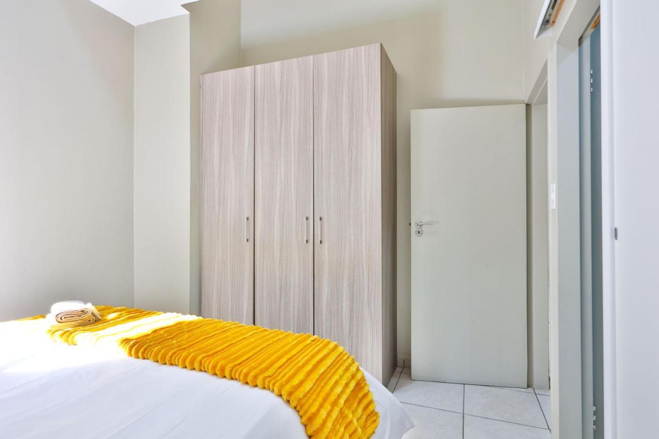 The Golden Getaway One Bed Apt. Johannesburg