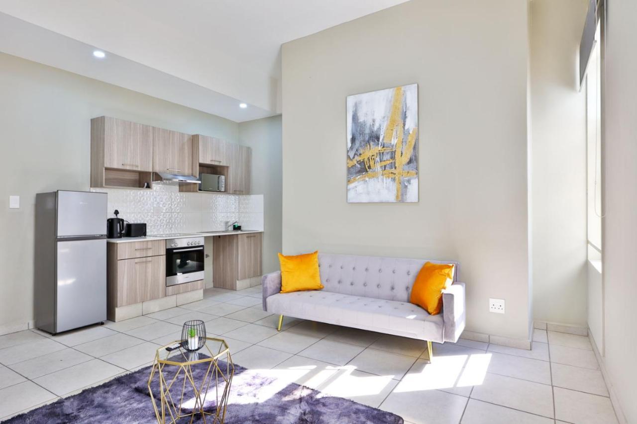 The Golden Getaway One Bed Apt. Johannesburg