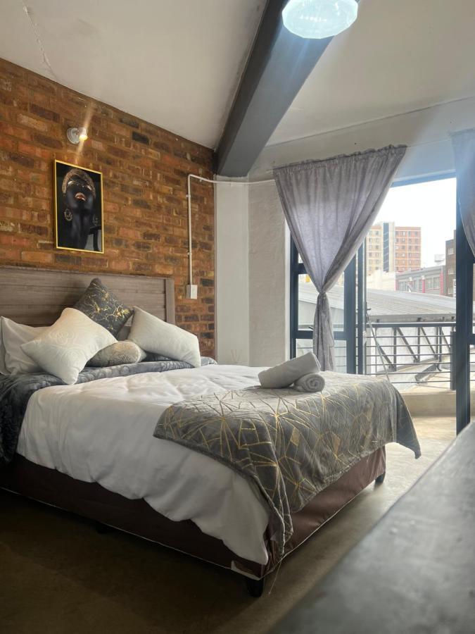 Craftsmanship 246 * Johannesburg