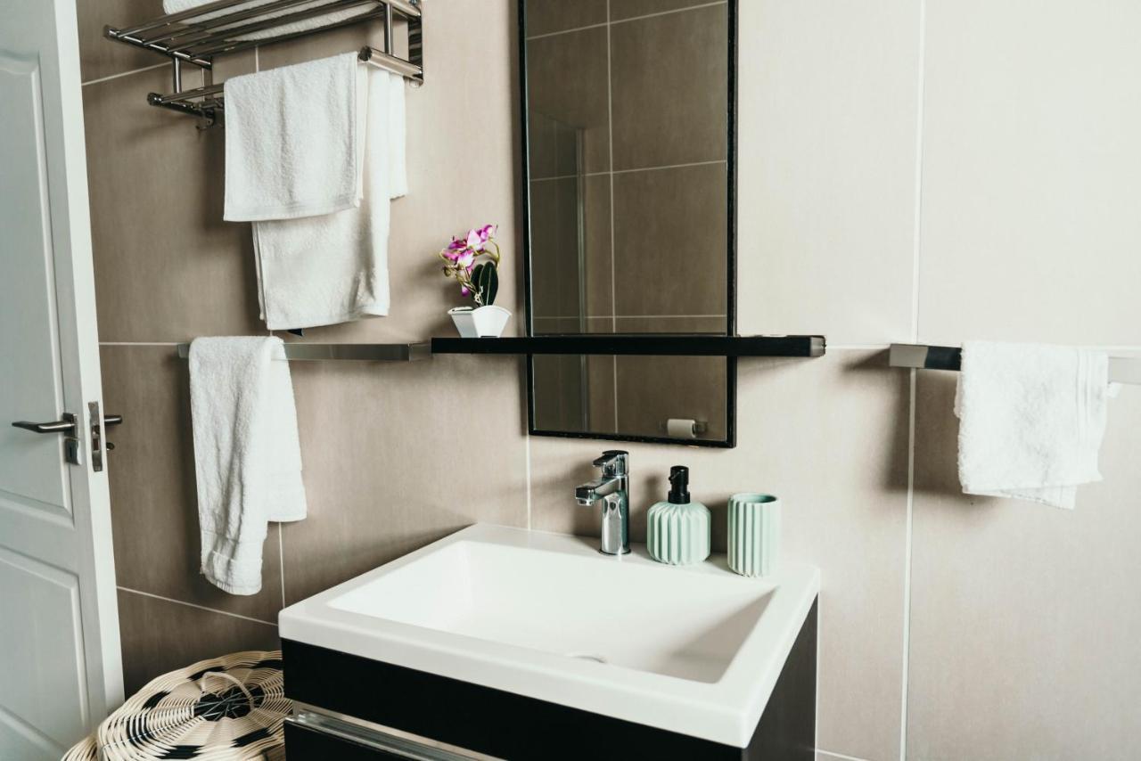 Apartment Sizakele *