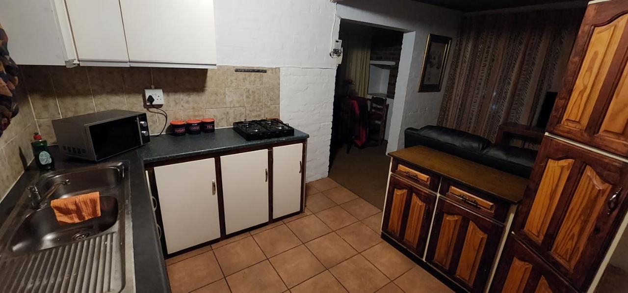 The Rose 47 4th Street Albertskroon Apartment *