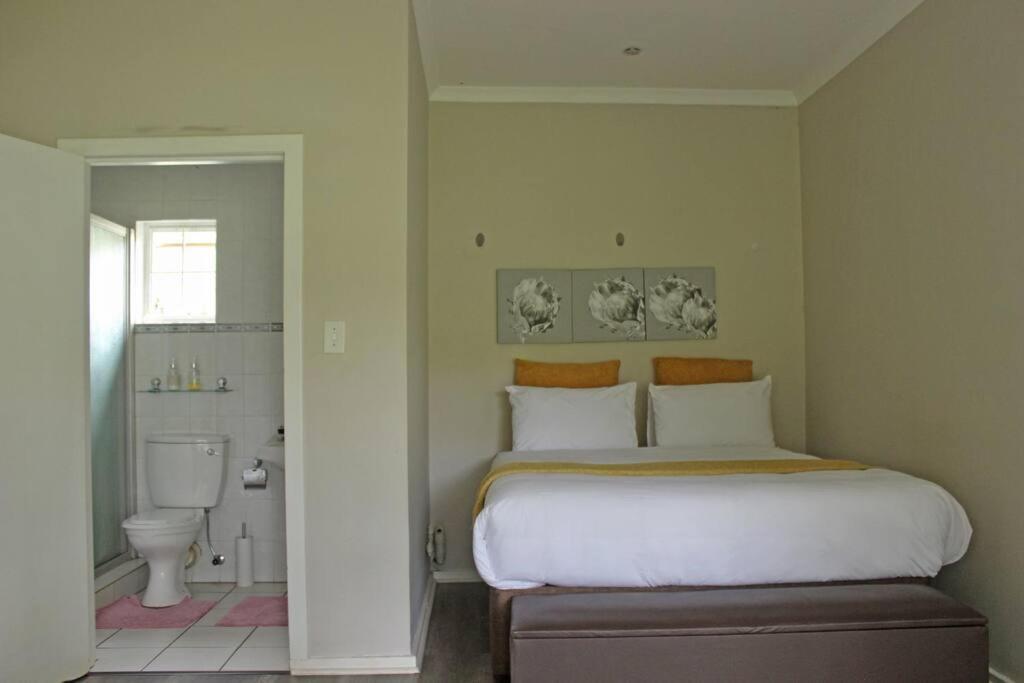 Luxury Standalone 5 Beds For The Whole Crew. *