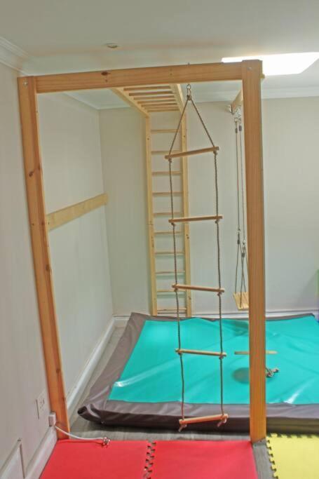 Villa Luxury Standalone 5 Beds For The Whole Crew.