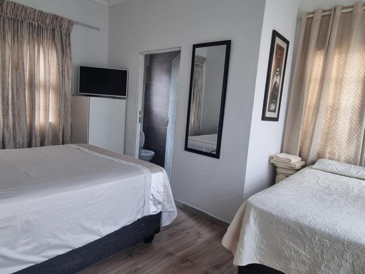 Bonga's Backpackers Hostel *