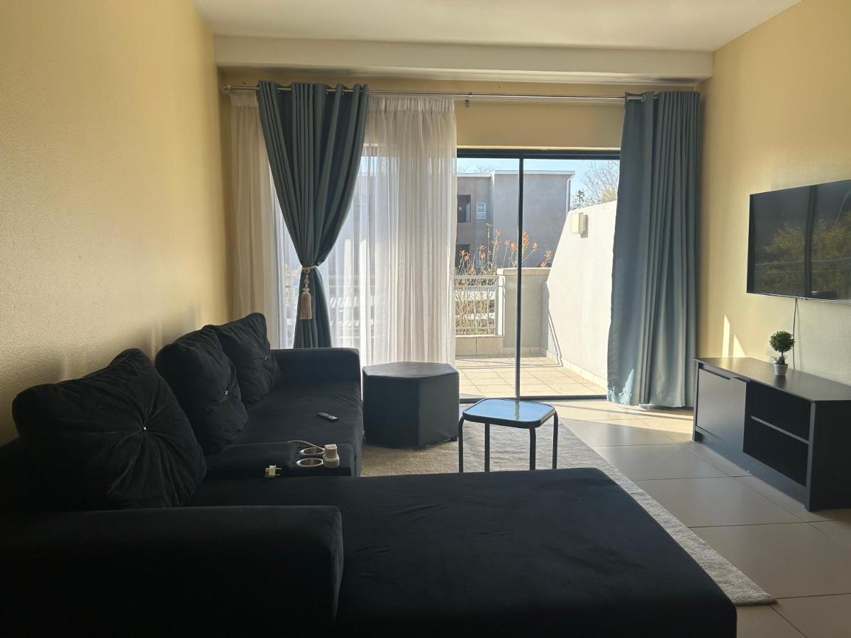 Rs Cozy At The Atrium Apartment Johannesburg