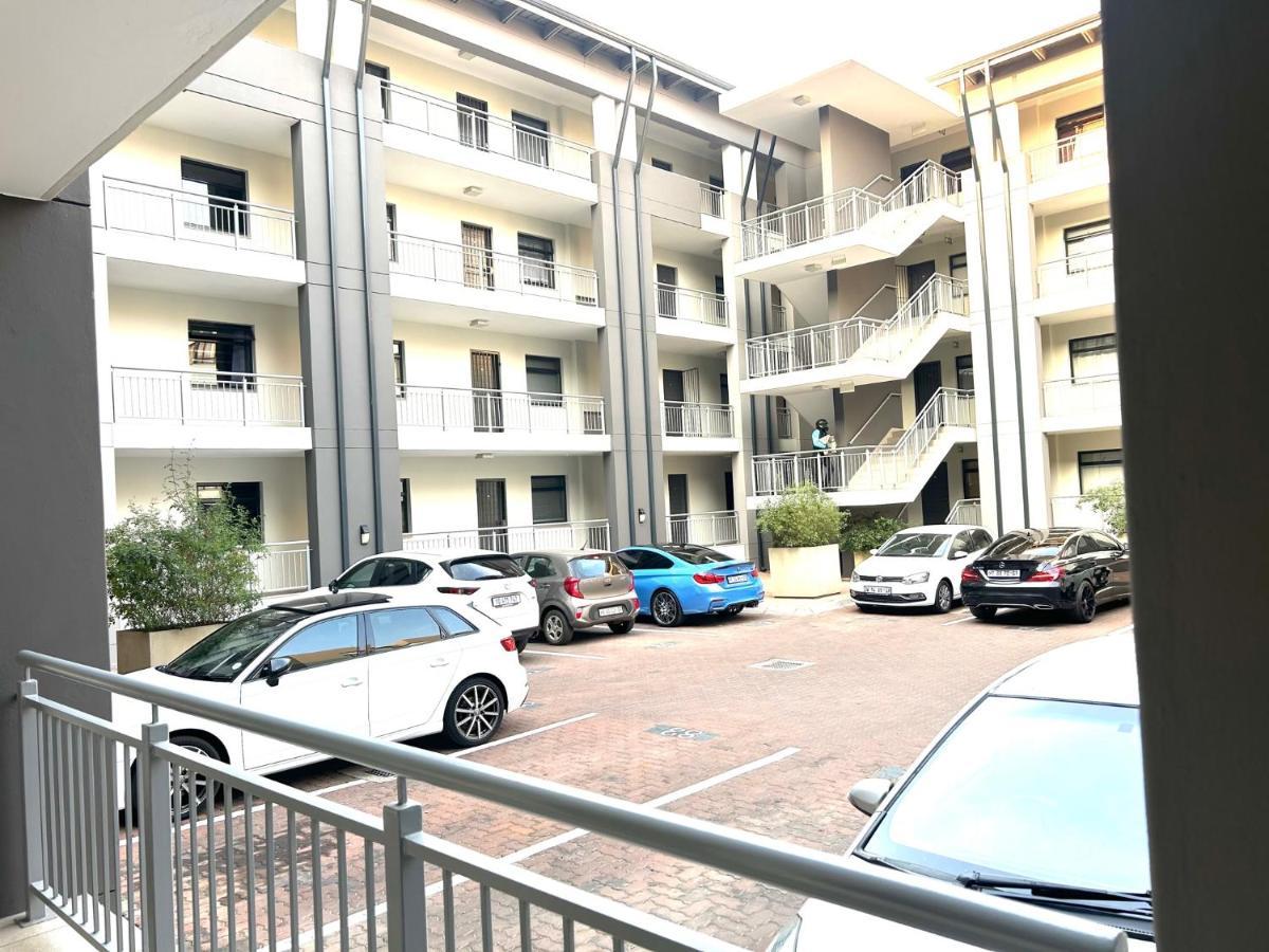 Apartment Rs Cozy At The Atrium *