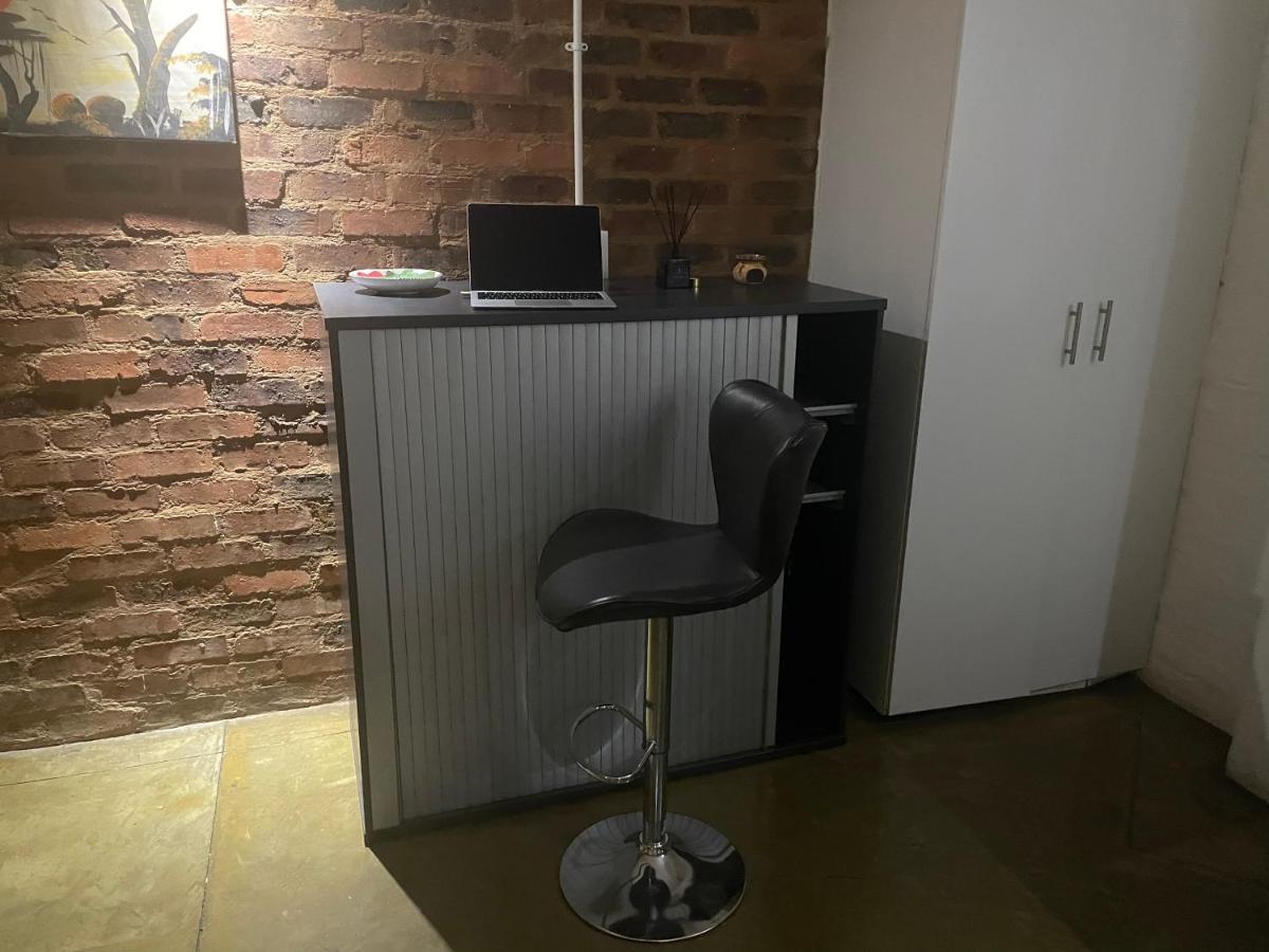 Maboneng- The Urban Chic - 01 - Uncapped Wifi Căn hộ