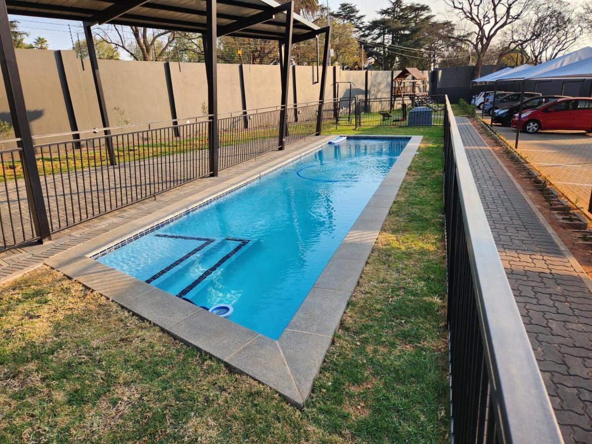 Apartment 97b Flex 2 On Murray, Waverly Johannesburg