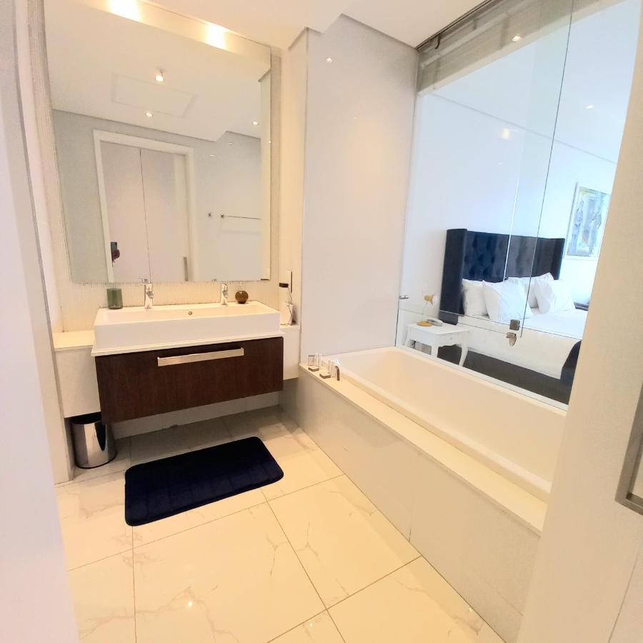 Aparthotel Sandton Skye Executive Suite-2