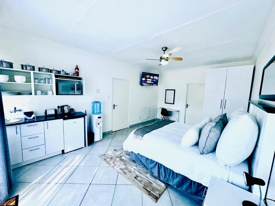 C And C Vibes Jhb Ferndale