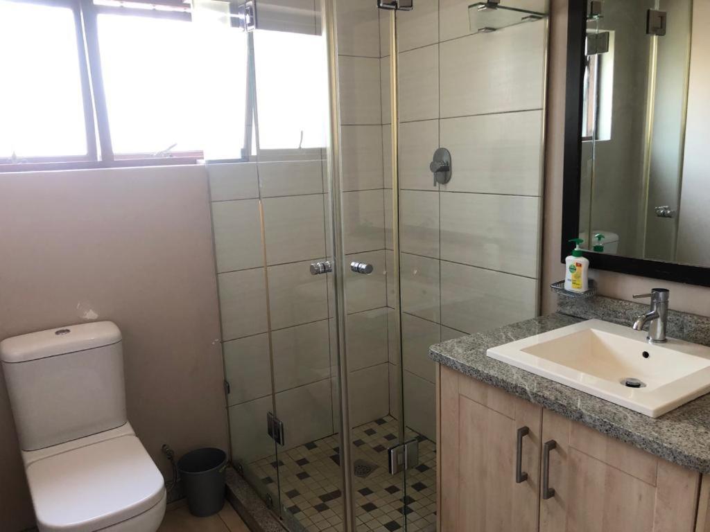 Apartment Mount Royal 28 -large 1 Bed With Balcony *