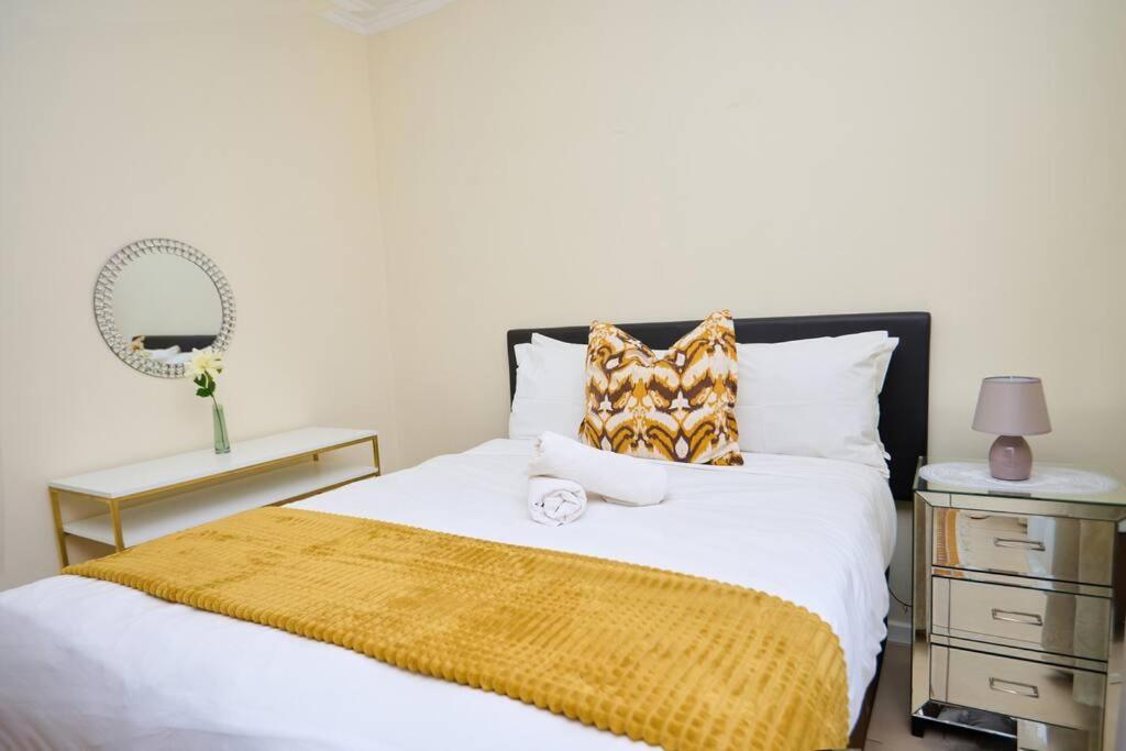 Apartment A Charm In Dainfern Near Montecasino Sandton