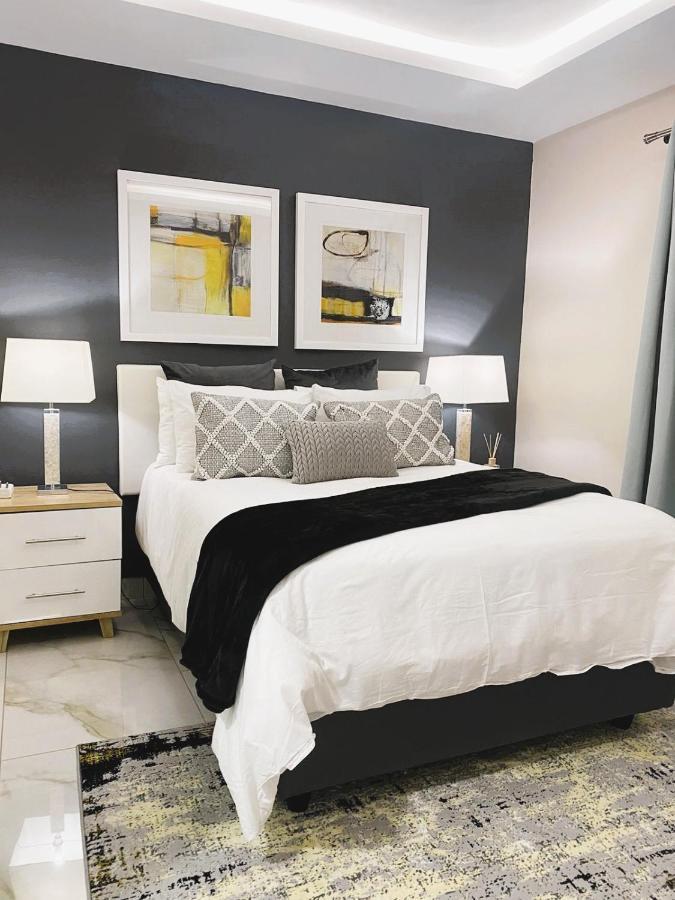 Westpoint Exclusive With Power Back Up Apartment *