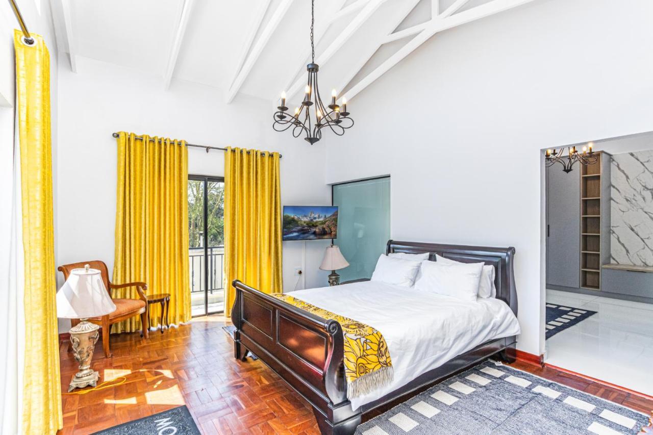 Kwamagogo Villa, Chartwell * Johannesburg