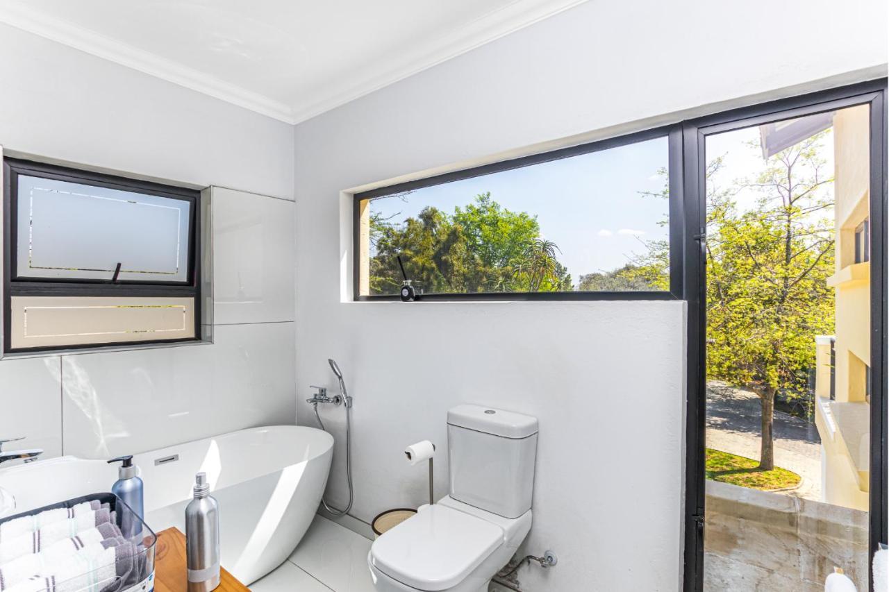Apartment Kwamagogo Villa, Chartwell Johannesburg