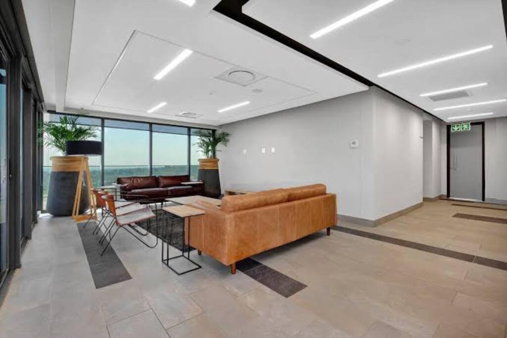 Rosebank/sandton Loft
