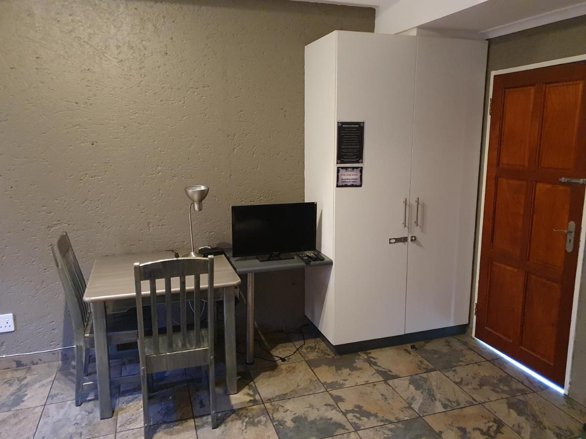 Guest house Silverstone *