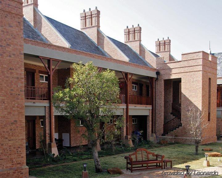 Premier Quatermain Hotel