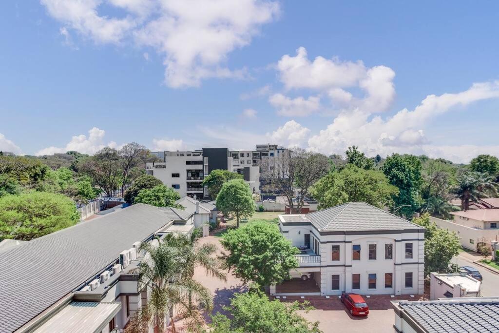 Urban Oasis At The Paramount Apartment Johannesburg