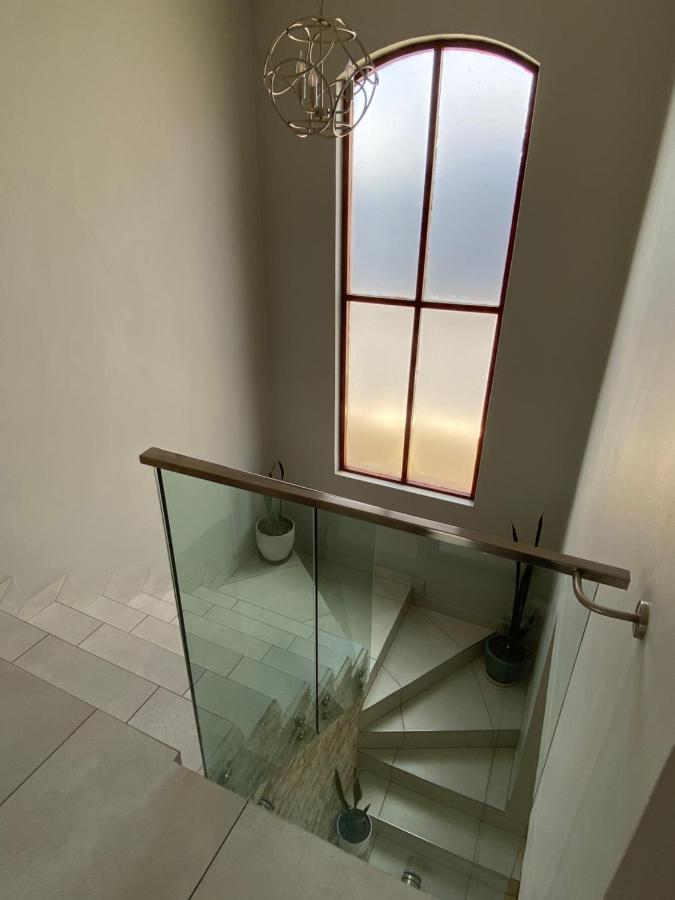 Villa Modern Serene 3 Bedroom Johannesburg
