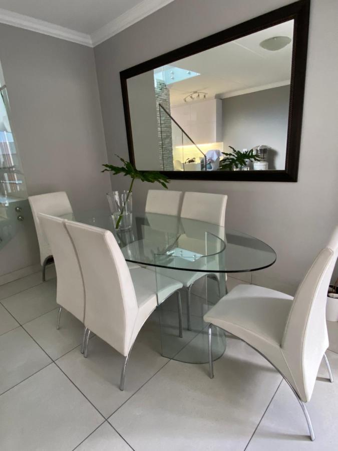 Modern Serene 3 Bedroom Villa *