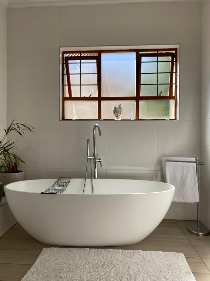 Modern Serene 3 Bedroom * Johannesburg