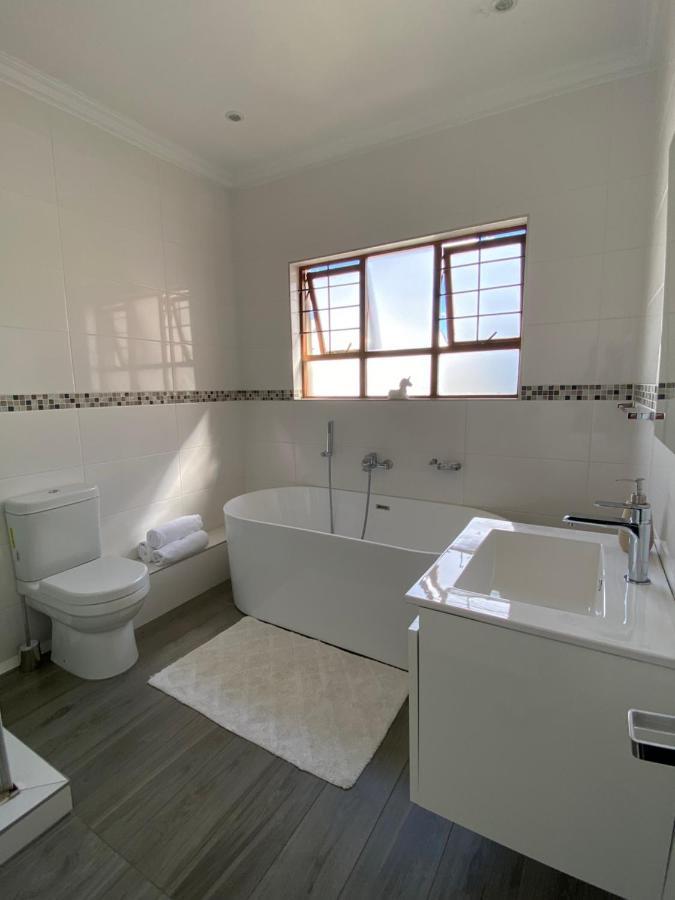 Modern Serene 3 Bedroom *