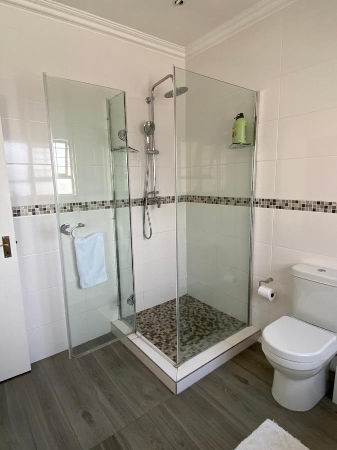Biệt thự Modern Serene 3 Bedroom