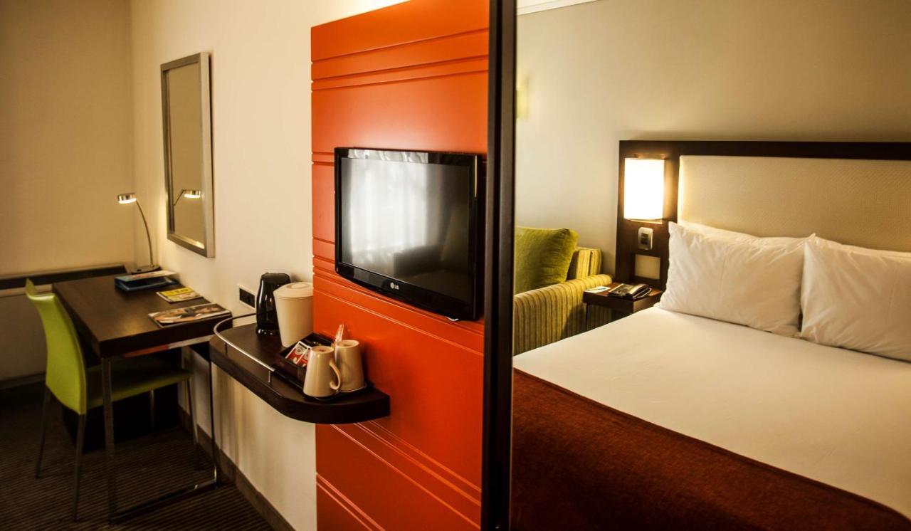 Stayeasy Eastgate Hotel 3*