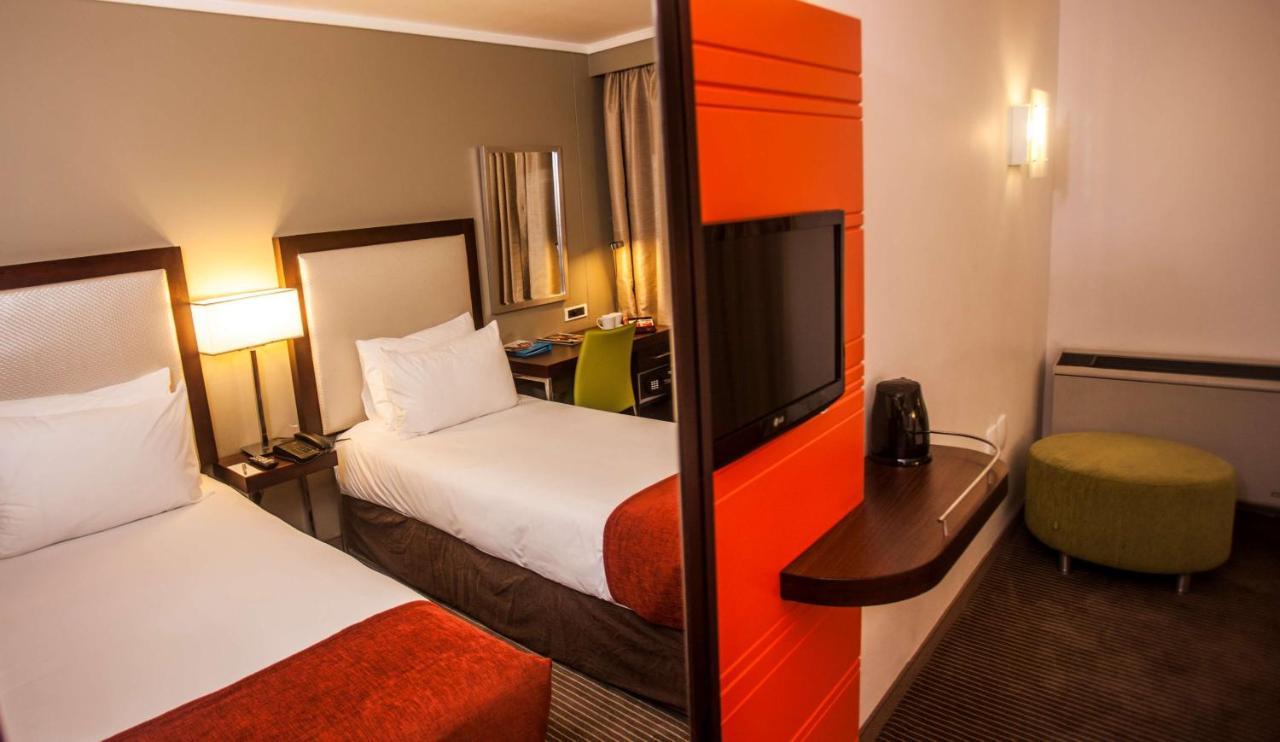 Stayeasy Eastgate 3* Joanesburgo