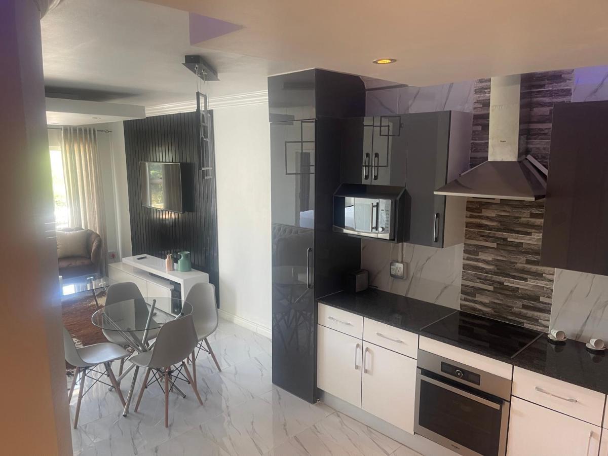 Dream Abodes @ Splice Riviera *