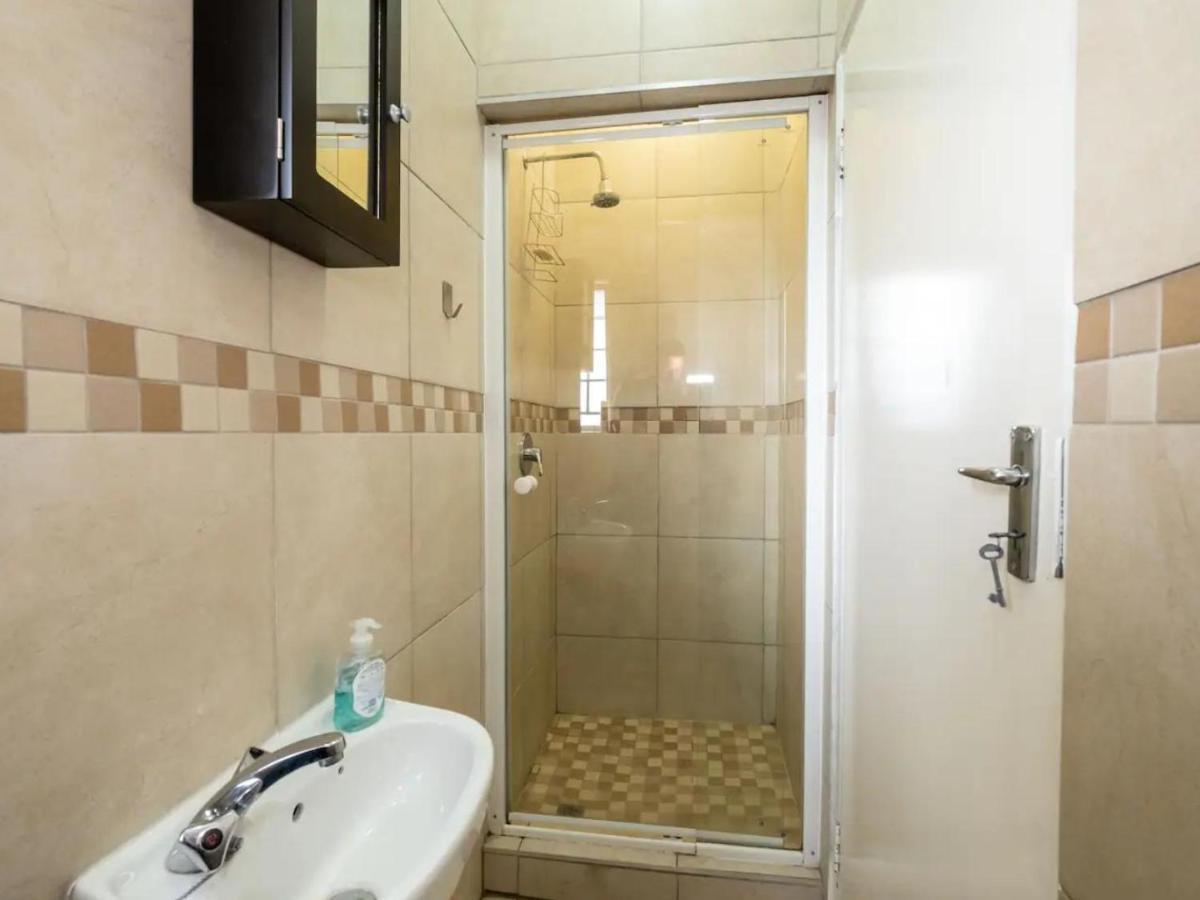 Lovely 3 Bedroom Unit Sandton