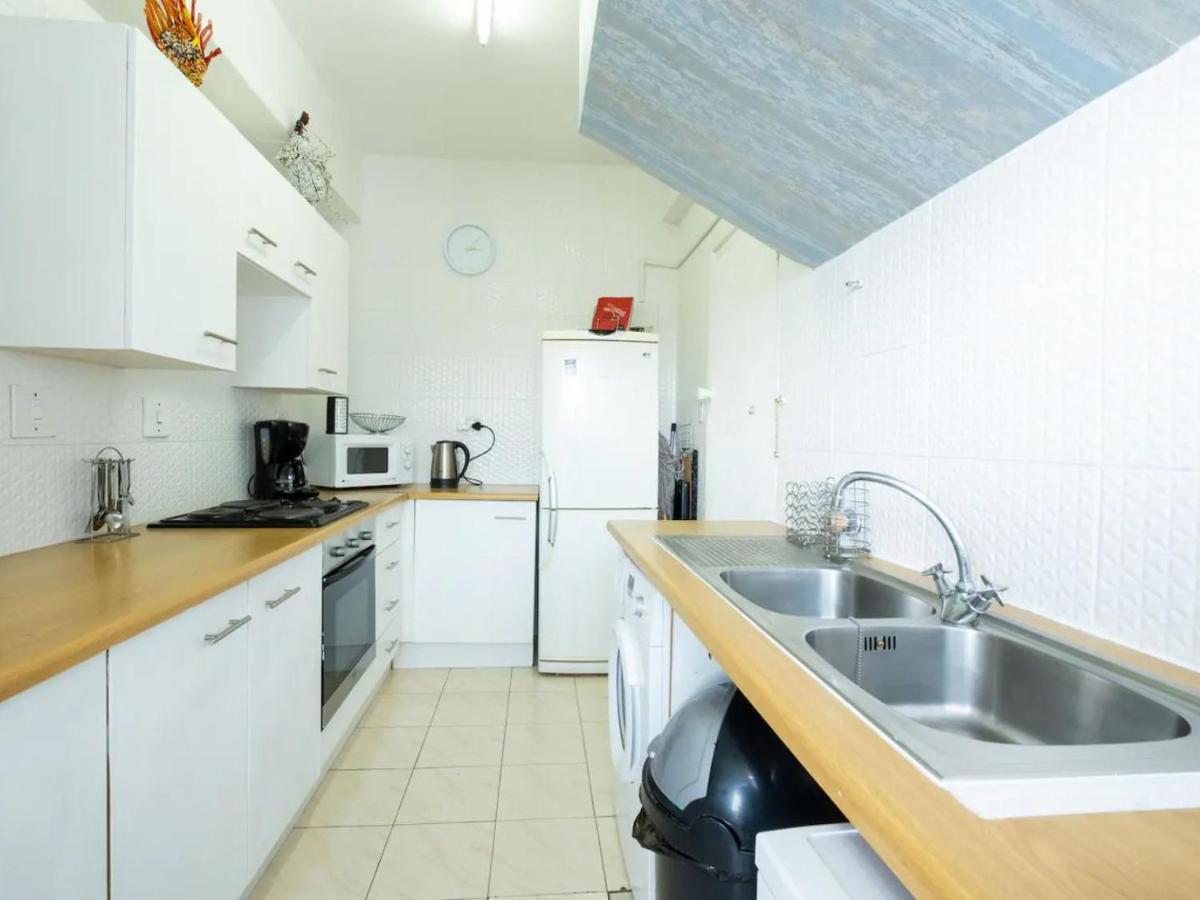 Lovely 3 Bedroom Unit Sandton