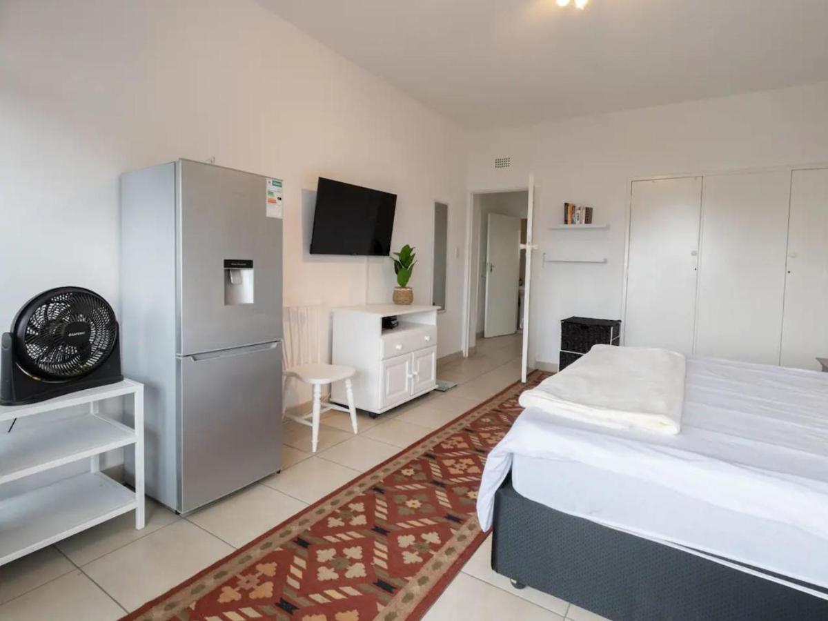 Lovely 3 Bedroom Unit Sandton