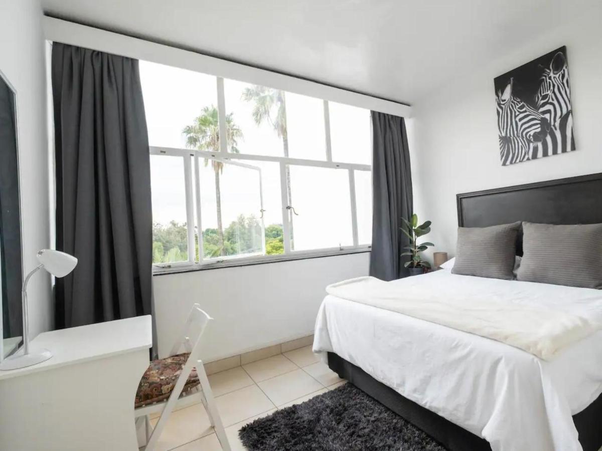 Lovely 3 Bedroom Unit Sandton * Johannesburg