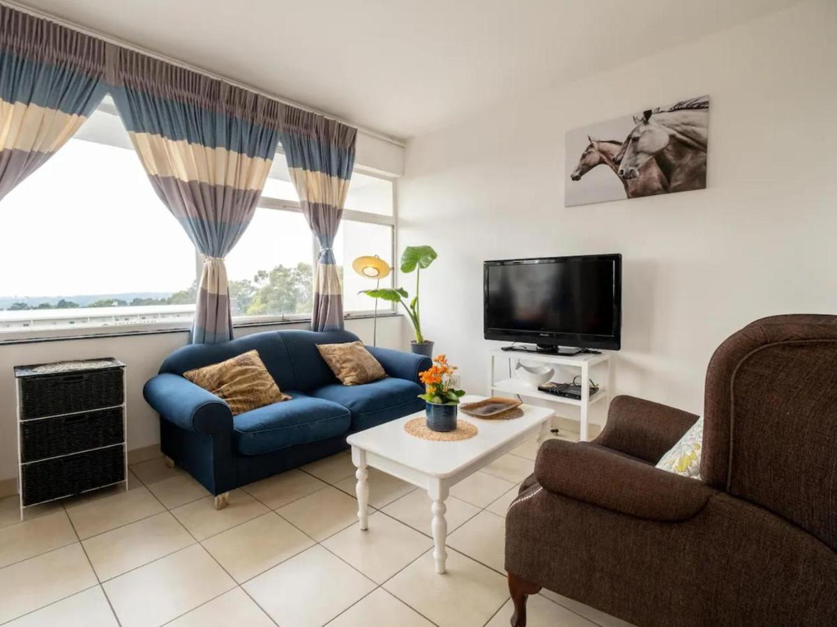 Lovely 3 Bedroom Unit Sandton *