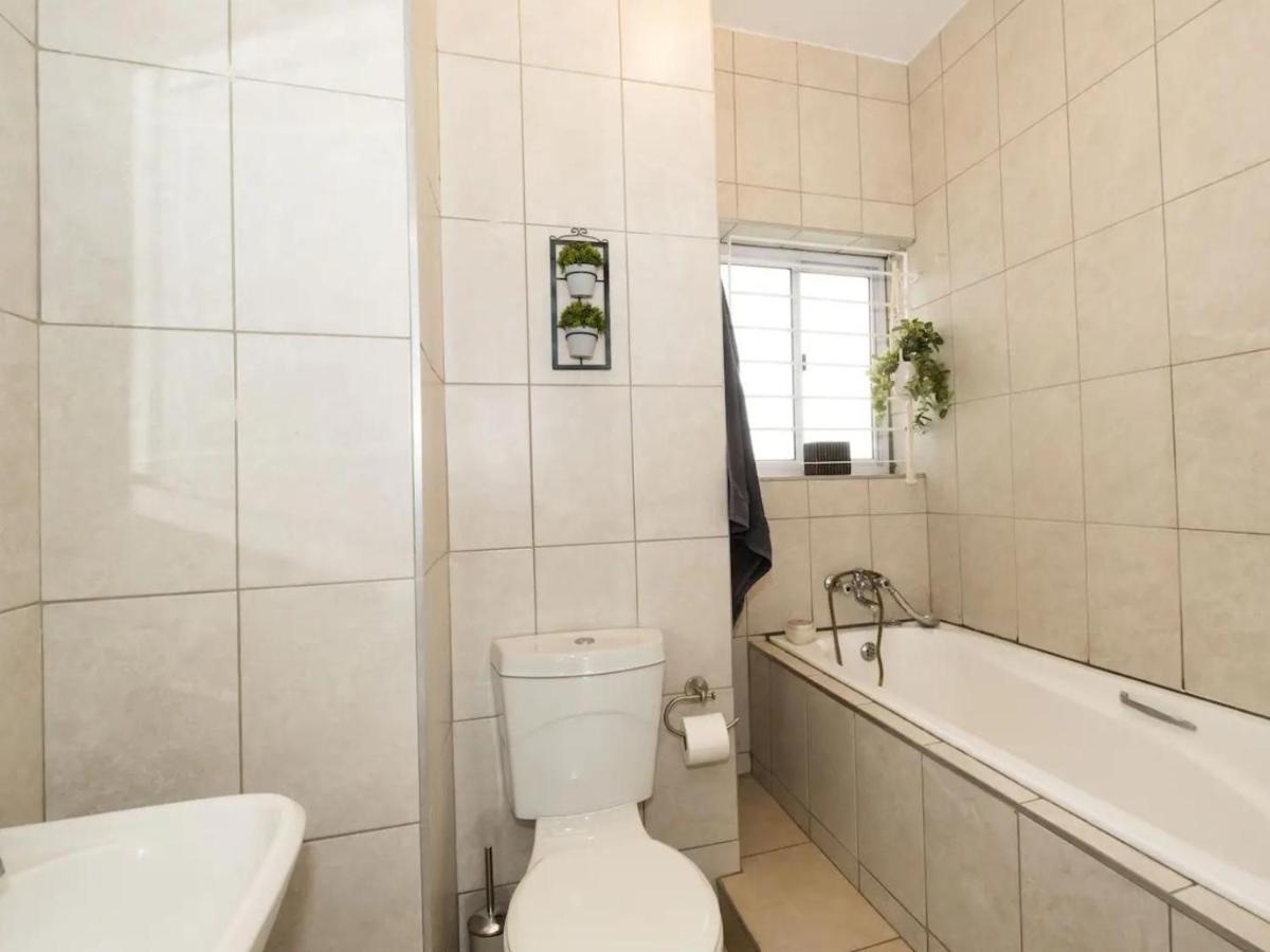 Lovely 3 Bedroom Unit Sandton