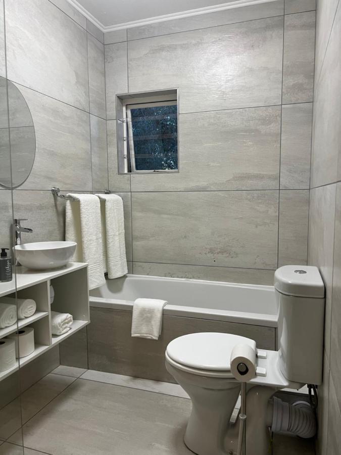 Tanelsa On West Khách sạn hẻo lánh