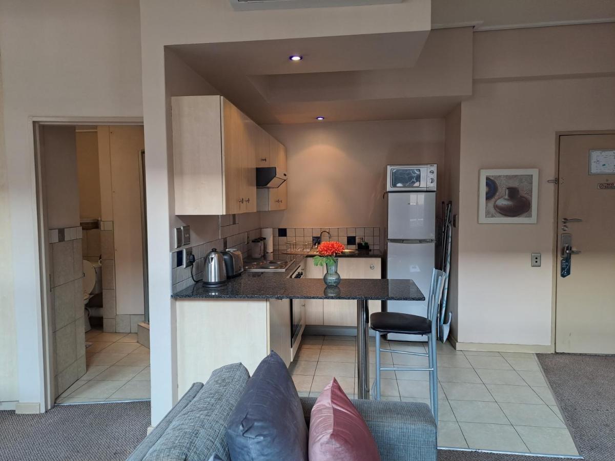 Apartment Cloud Ink @mapungubwe *