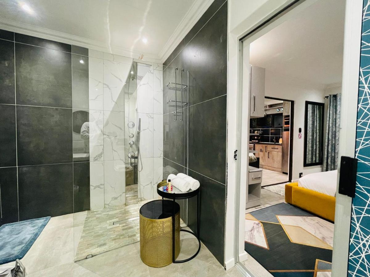 24 On Basil Boutique Aparthotel