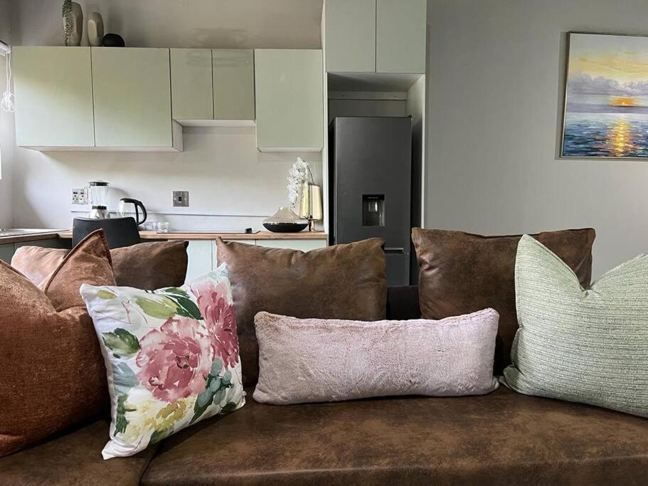 Luxury Walk To Melrose Arch 10 Apartment
