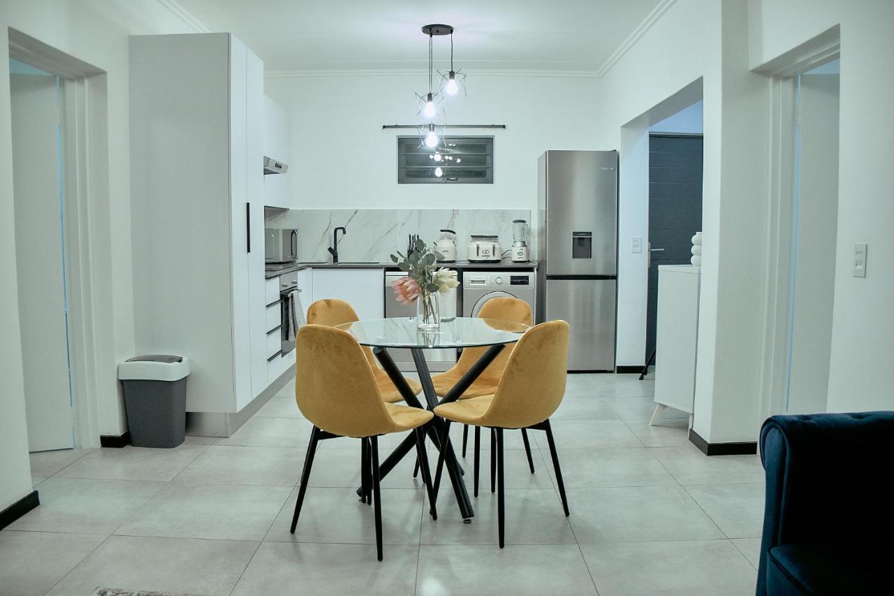 Apartamento Medon Luxury With Power Back Up Bryanston Sandton