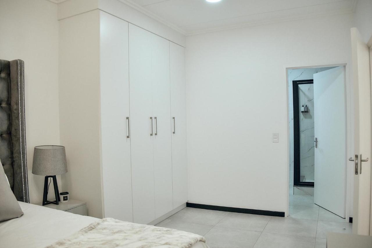 Medon Luxury With Power Back Up Bryanston Sandton Johannesburg
