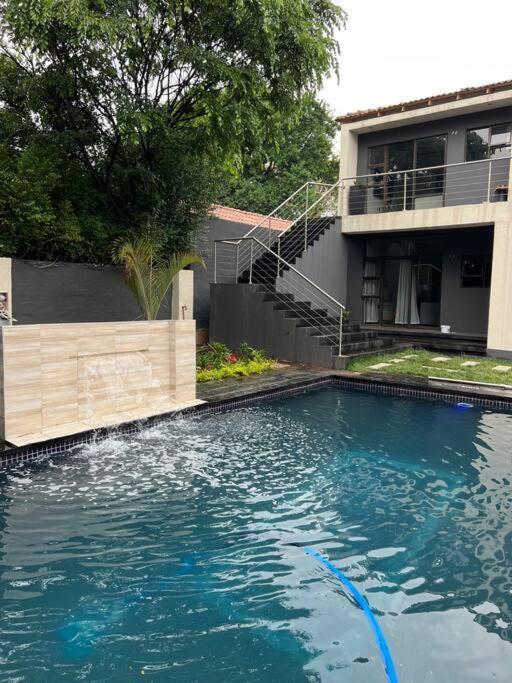 Cosy 5min To Sandton 8 * Johannesburg