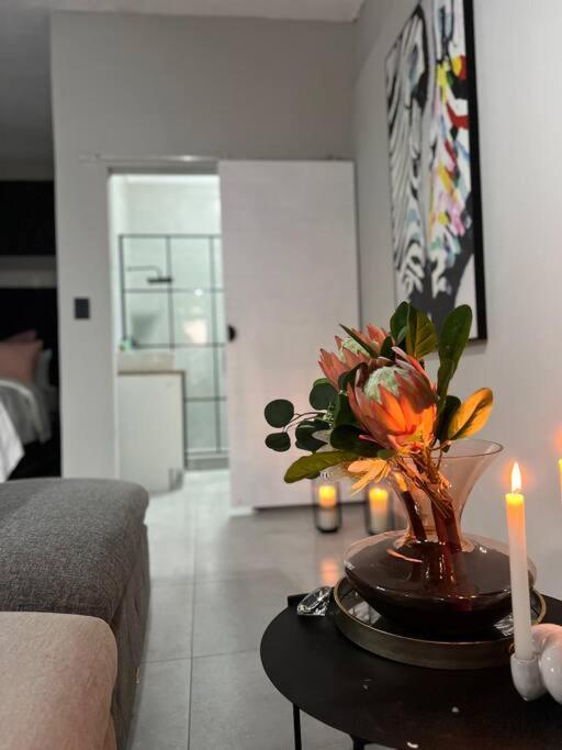 Apartment Lux 5min To Sandton 9 *
