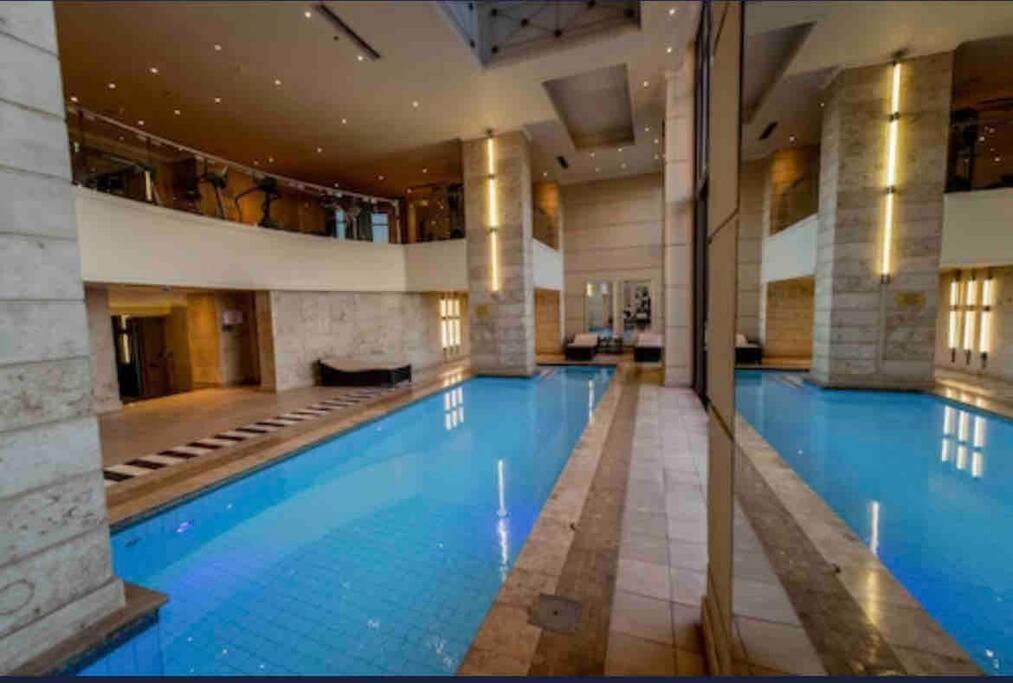 Luxury & Breathtaking Sandton & Joburgamazing View Apartment *